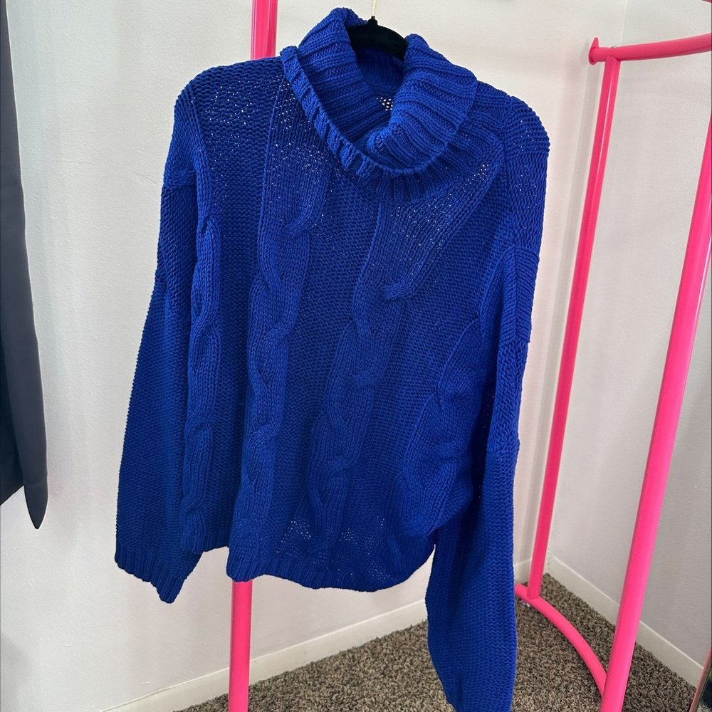 DOKOTOO BLUE‎ SWEATER TURTLENECK SIZE MEDIUM